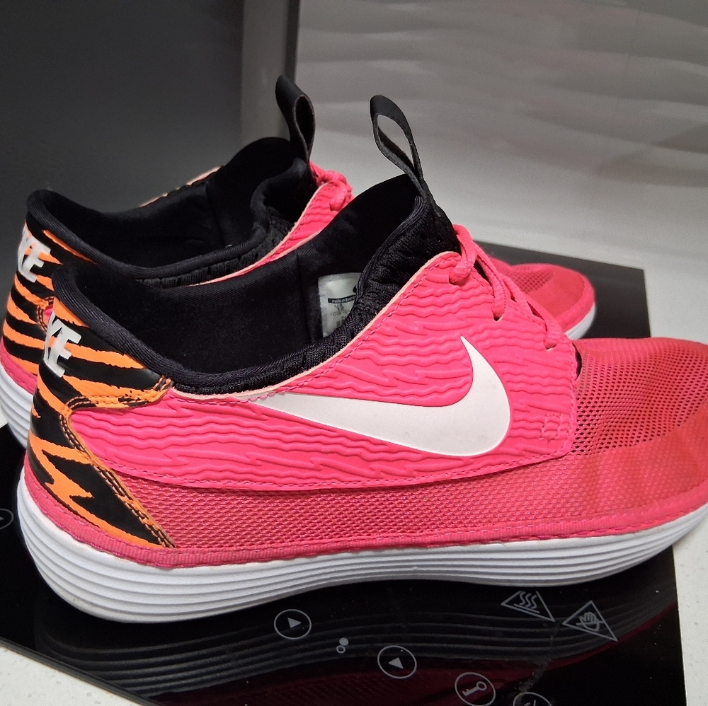 Mens Pink Nike Solar Soft Shoes